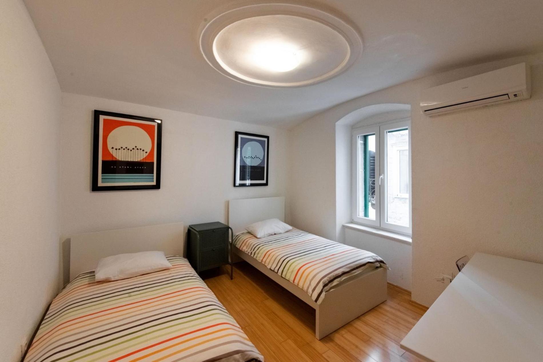 Duplex With Terrace In The City Centar สปลิท ภายนอก รูปภาพ